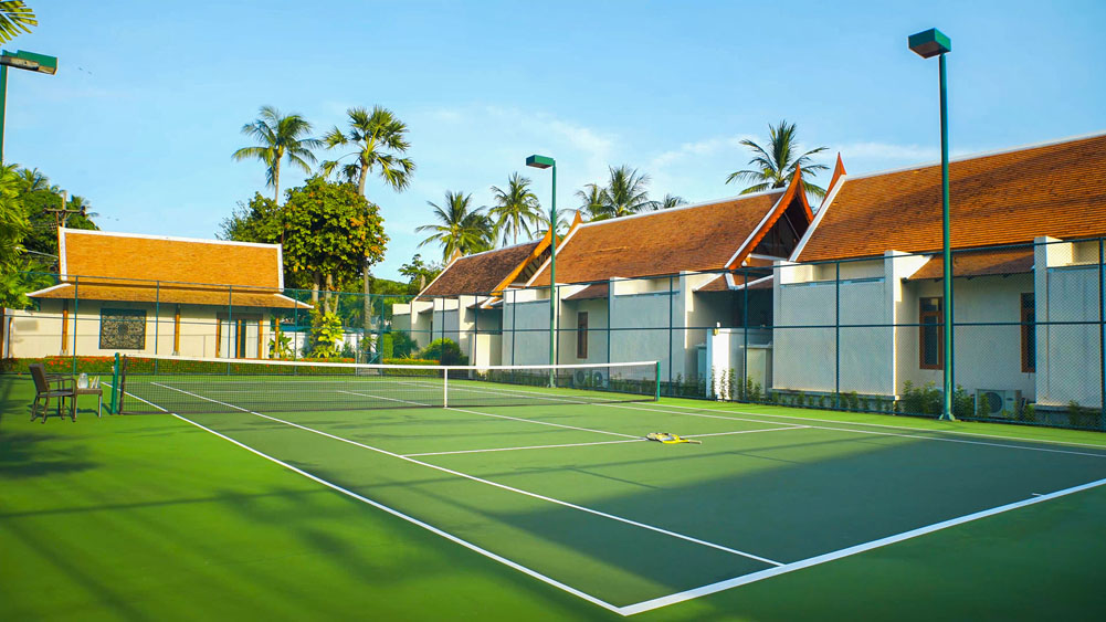 Tawantok Beach Villas - Beachfront villa with tennis court